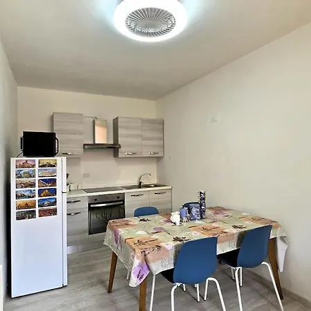 Charlotte Emozioni Vista Lago, Centro E Giri In Battello