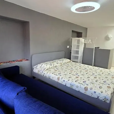 Apartman Charlotte Emozioni Vista Lago, Centro E Giri In Battello