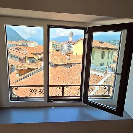 Charlotte Emozioni Vista Lago, Centro E Giri In Battello Apartment