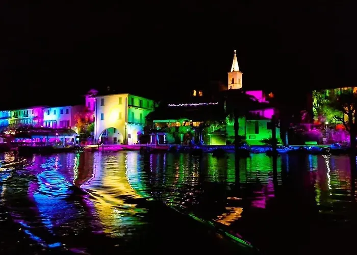 Διαμέρισμα Charlotte Emozioni Vista Lago, Centro E Giri In Battello Βερμπάνια