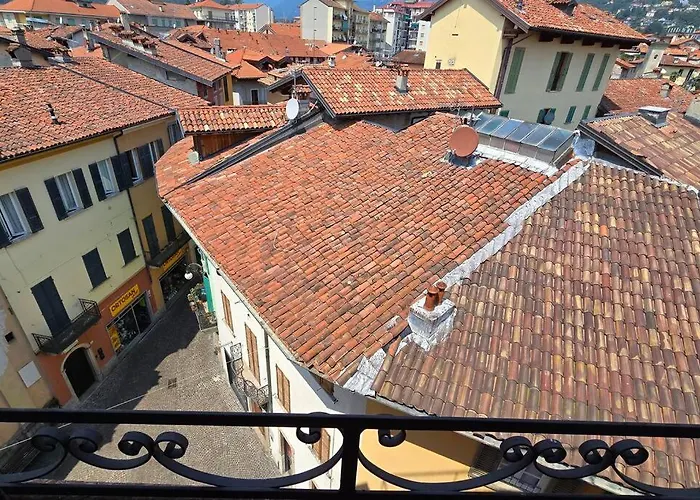 Charlotte Emozioni Vista Lago, Centro E Giri In Battello Apartamento