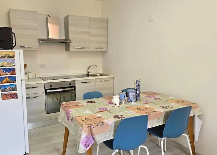 Apartamento Charlotte Emozioni Vista Lago, Centro E Giri In Battello *