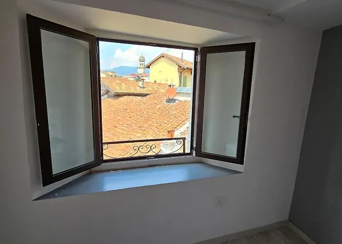 Charlotte Emozioni Vista Lago, Centro E Giri In Battello Apartamento